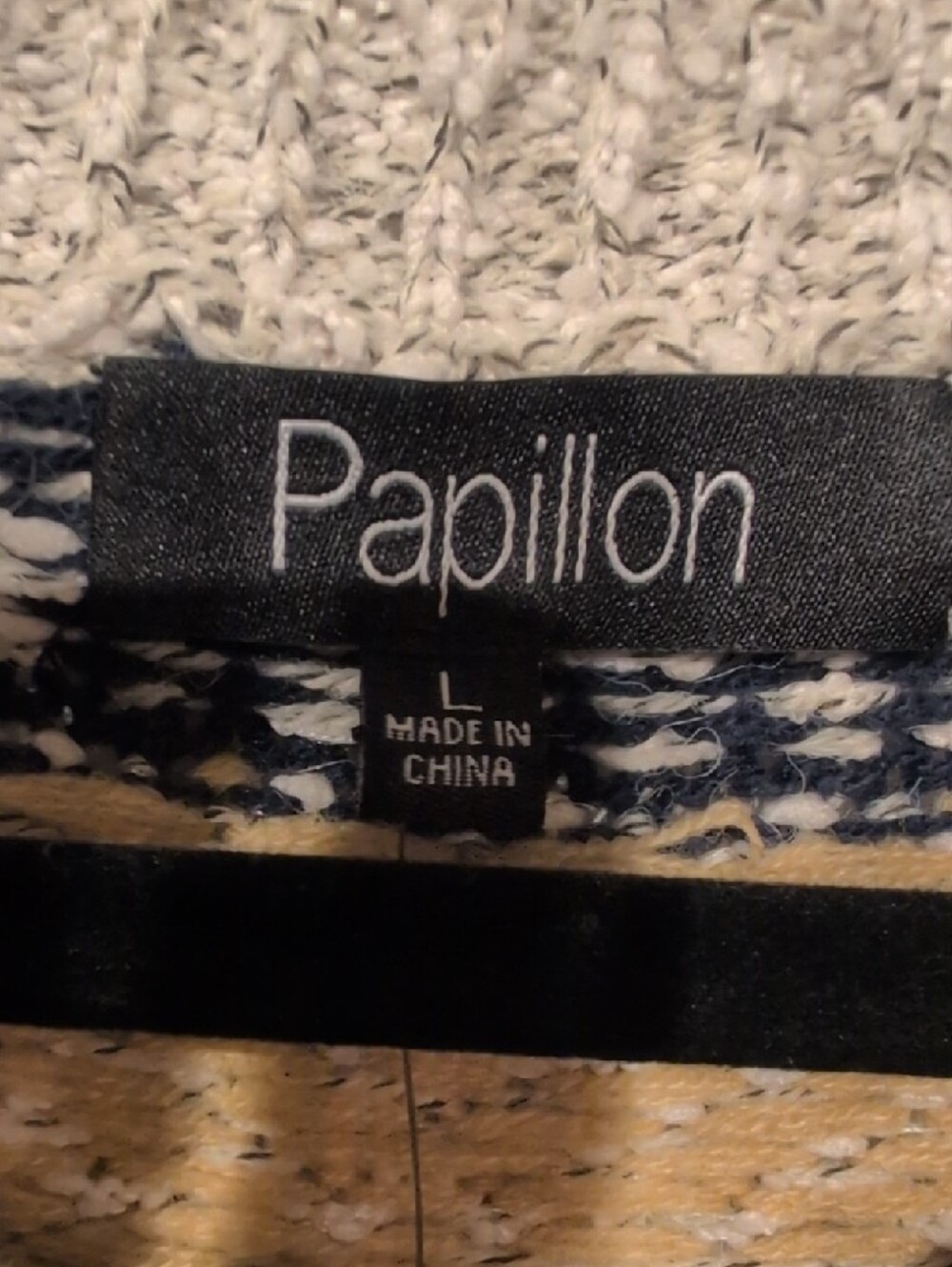 Papillon Women's Crewneck Sweater NWT Size  L - Picture 5 of 7